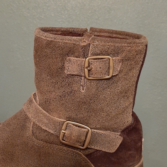UGG boots - Picture 9 of 10